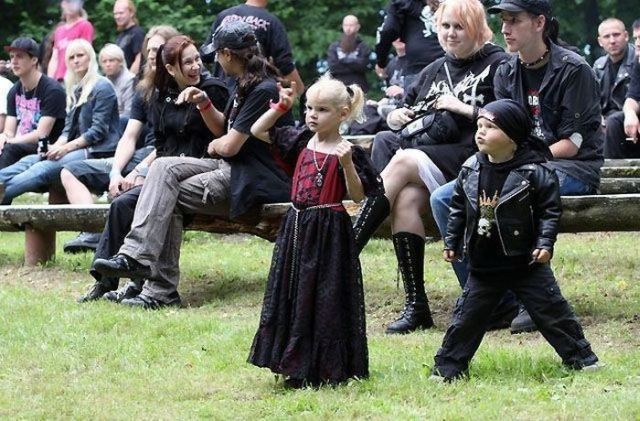Children (83 pics)