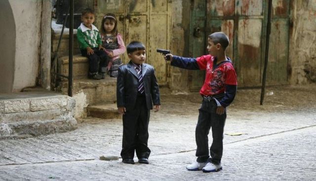 Children (83 pics)