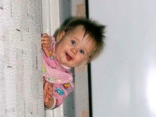 Children (83 pics)