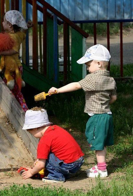 Children (83 pics)
