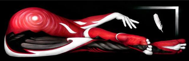 Stunning Body Painting Art (17 pics)