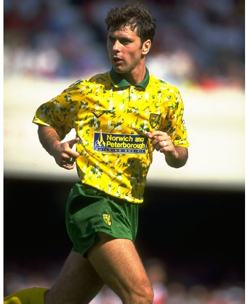 The Most Unfortunate Sports Kits Ever (21 pics)
