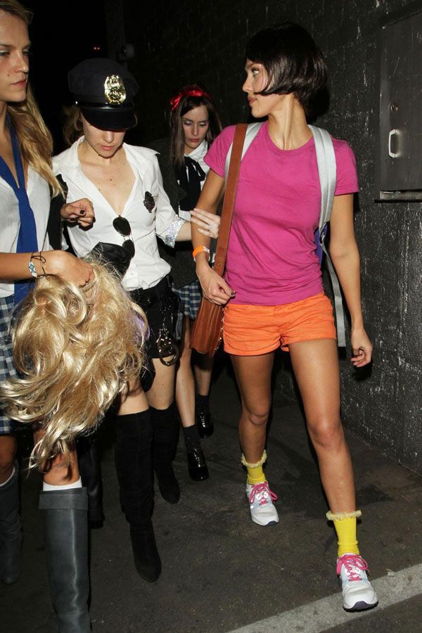 Female Celebrities in Halloween Costumes – ed. 2009 (50 pics)