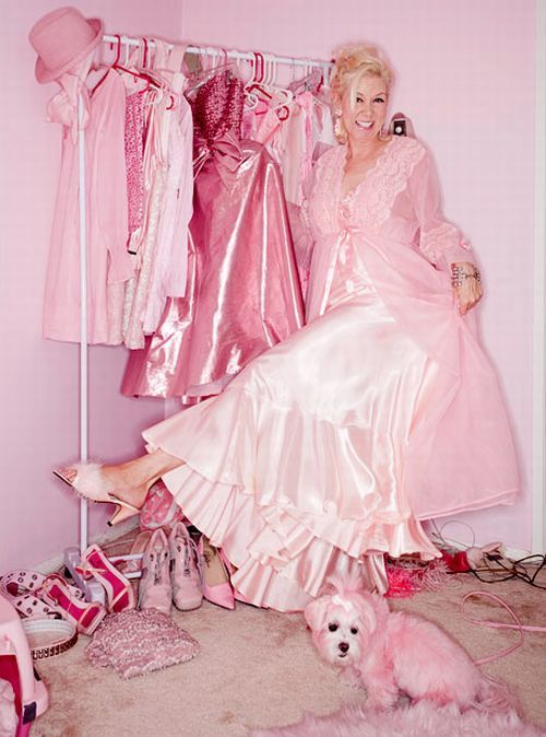 The Life in Pink Colors (14 pics)