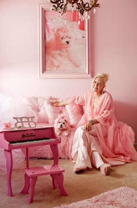 The Life in Pink Colors (14 pics)