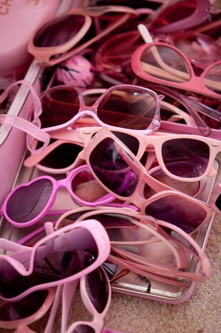 The Life in Pink Colors (14 pics)