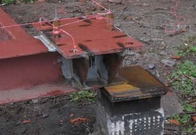 Another construction masterpiece…(5 pics)
