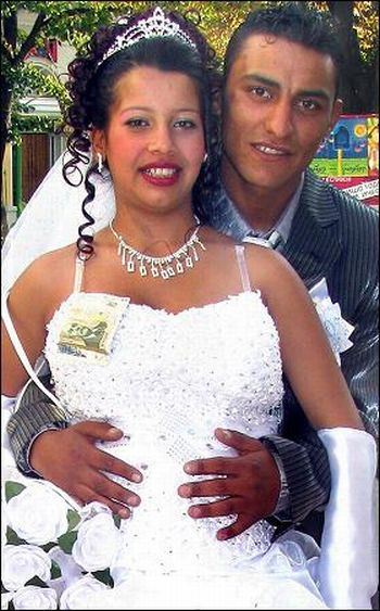 One of the youngest mothers (8 pics)