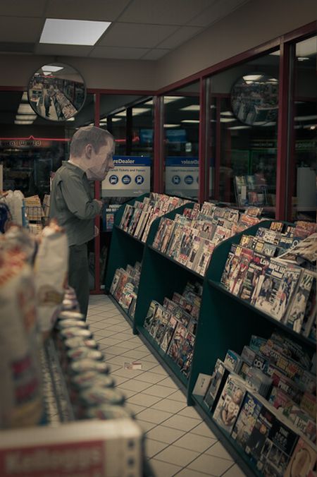 Huge Paper Head (16 pics)