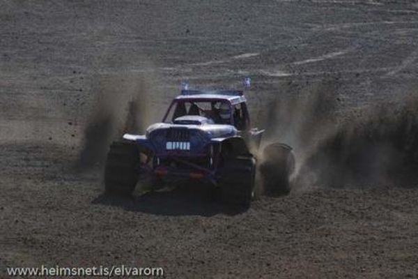 All terrains vehicles (28 pics)