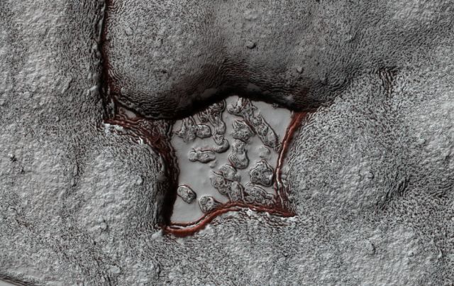Fascinating Landscapes of Mars (35 pics)