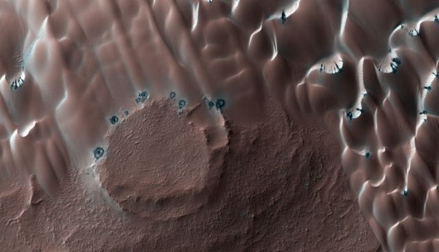 Fascinating Landscapes of Mars (35 pics)