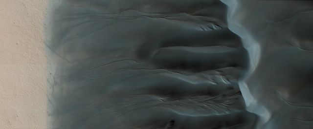 Fascinating Landscapes of Mars (35 pics)