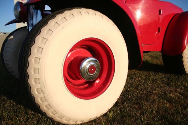 Donald Duck’s Car Has Been Built for Real! (15 pics)