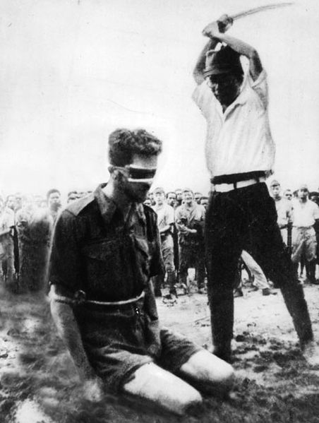 Famous, Infamous and Iconic Photographs (45 pics + text)