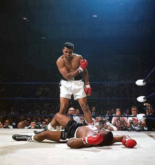 Famous, Infamous and Iconic Photographs (45 pics + text)