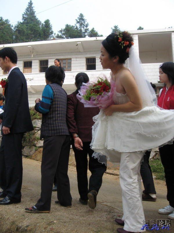 Chinese Wedding Fail (9 pics)