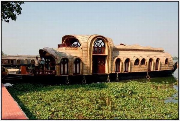 Amazing Houseboats (21 pics)