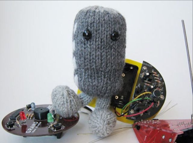 Knitted Little Stuff (58 pics)