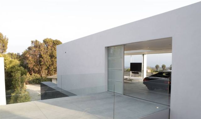 Awesome and Most Beautiful Garages for Super Cars (54 pics)