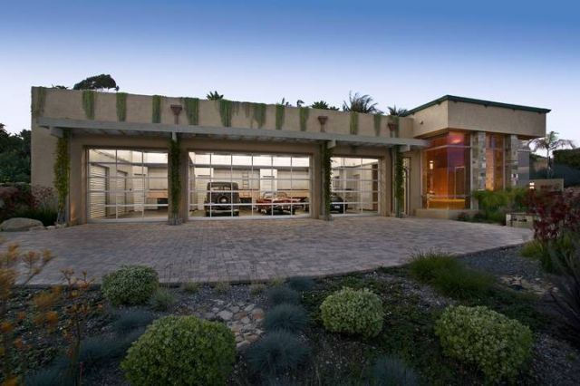 Awesome and Most Beautiful Garages for Super Cars (54 pics)