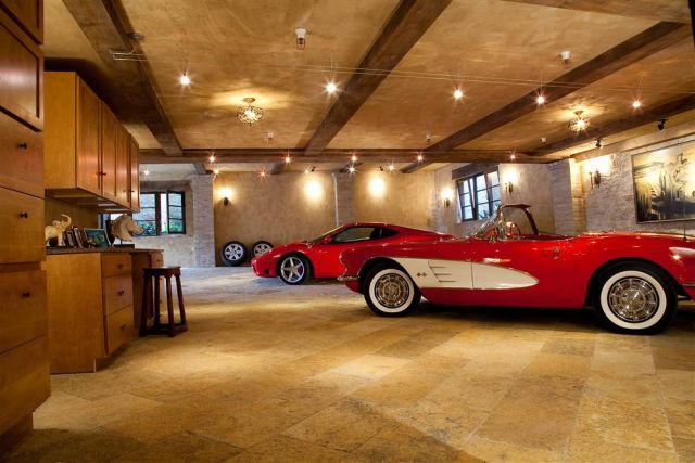 Awesome and Most Beautiful Garages for Super Cars (54 pics)