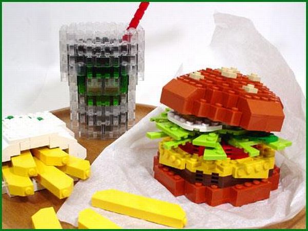 Lego Cheeseburger (7 pics)