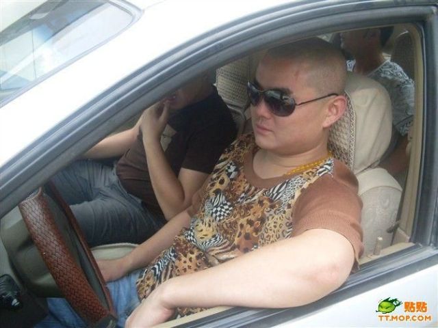 Chinese ‘Bros’ (28 pics)
