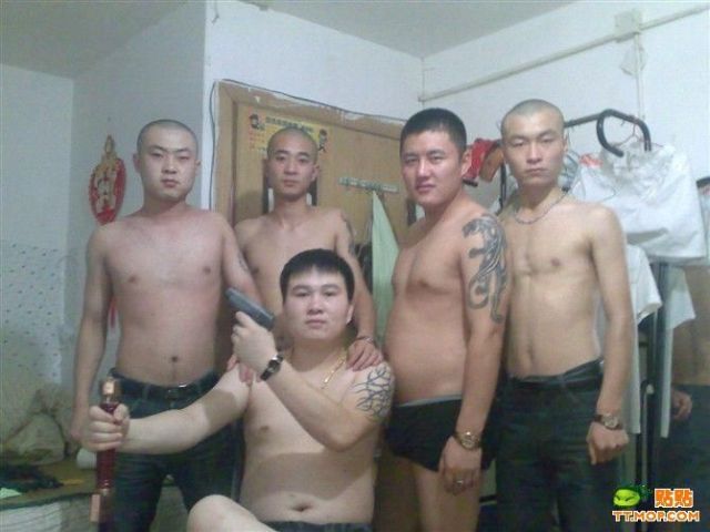 Chinese ‘Bros’ (28 pics)
