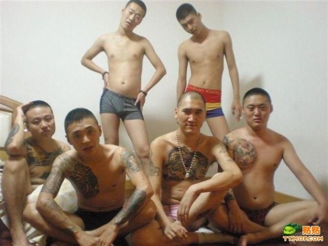 Chinese ‘Bros’ (28 pics)