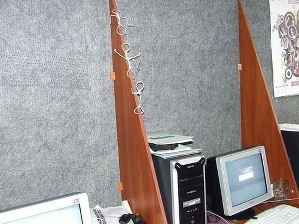 How to Entertain Yourself at Work (37 pics)