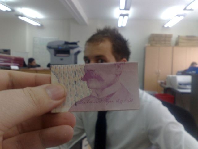 How to Entertain Yourself at Work (37 pics)
