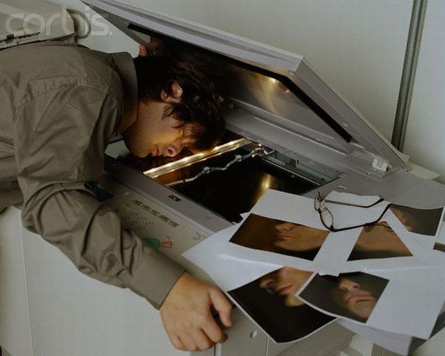 How to Entertain Yourself at Work (37 pics)