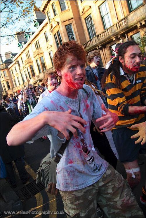 Zombie Walk in Glasgow (42 pics)