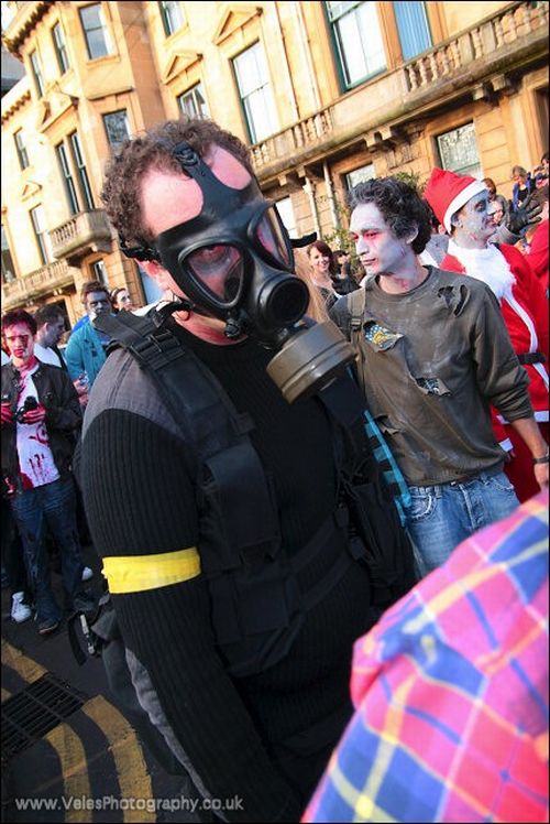 Zombie Walk in Glasgow (42 pics)