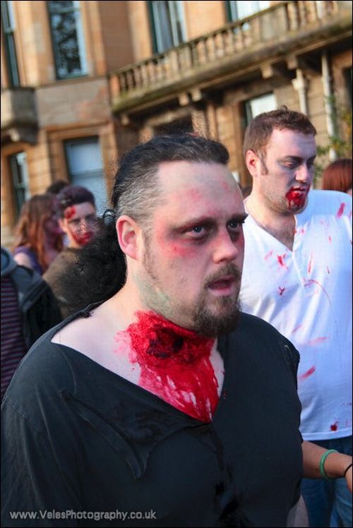 Zombie Walk in Glasgow (42 pics)