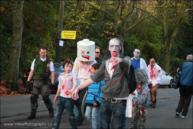 Zombie Walk in Glasgow (42 pics)