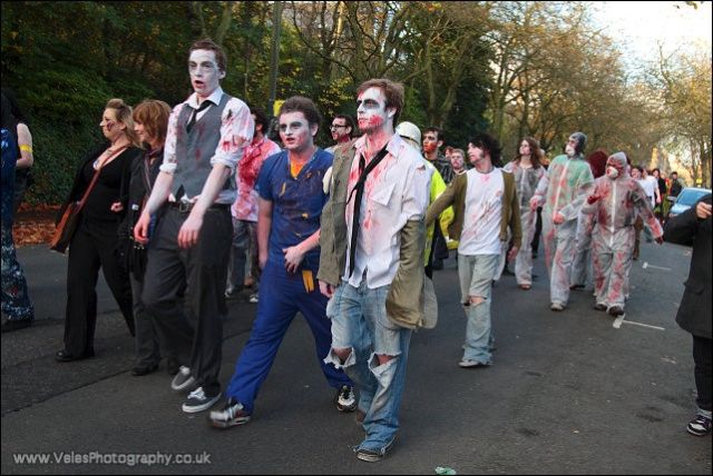 Zombie Walk in Glasgow (42 pics)