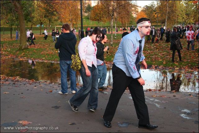 Zombie Walk in Glasgow (42 pics)
