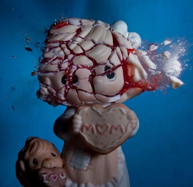Destruction of Toys (7 pics)