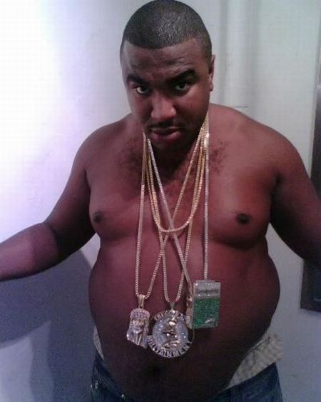 Most Ridiculous Chains of Rappers (22 pics)