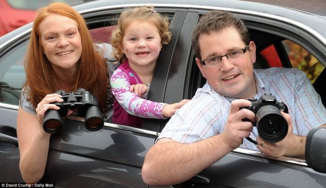 Trip to Safari Park Almost Became Fatal for the Whole Family (6 pics)