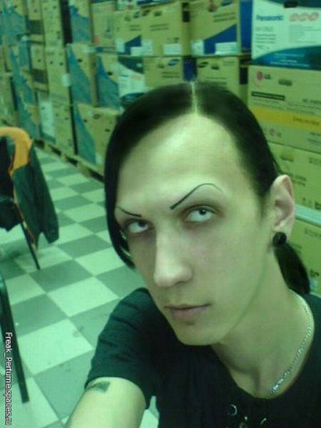 Bizarre People... (24 pics)
