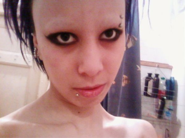 Bizarre People... (24 pics)