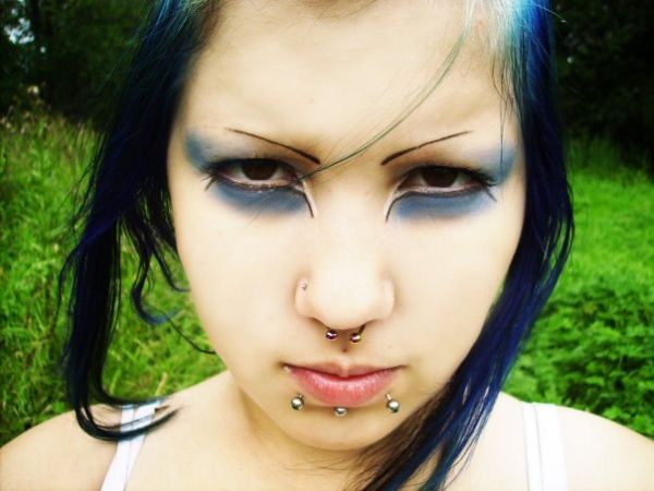Bizarre People... (24 pics)