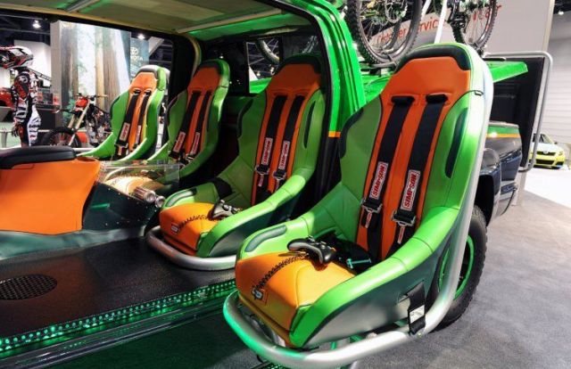 Gamers’ Dream Car (14 pics)