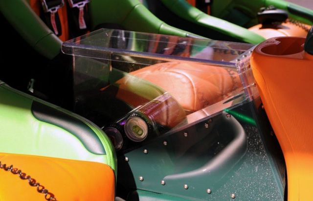 Gamers’ Dream Car (14 pics)