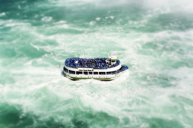 Stunning Tilt-Shift Photography (67 pics)
