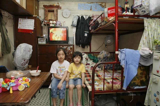 Living on 100 sq feet For Years (100 pics) Living on 100 sq feet For Years (100 pics)