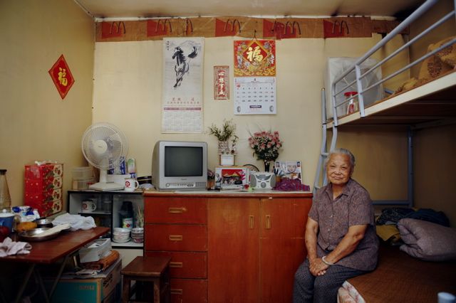 Living on 100 sq feet For Years (100 pics)